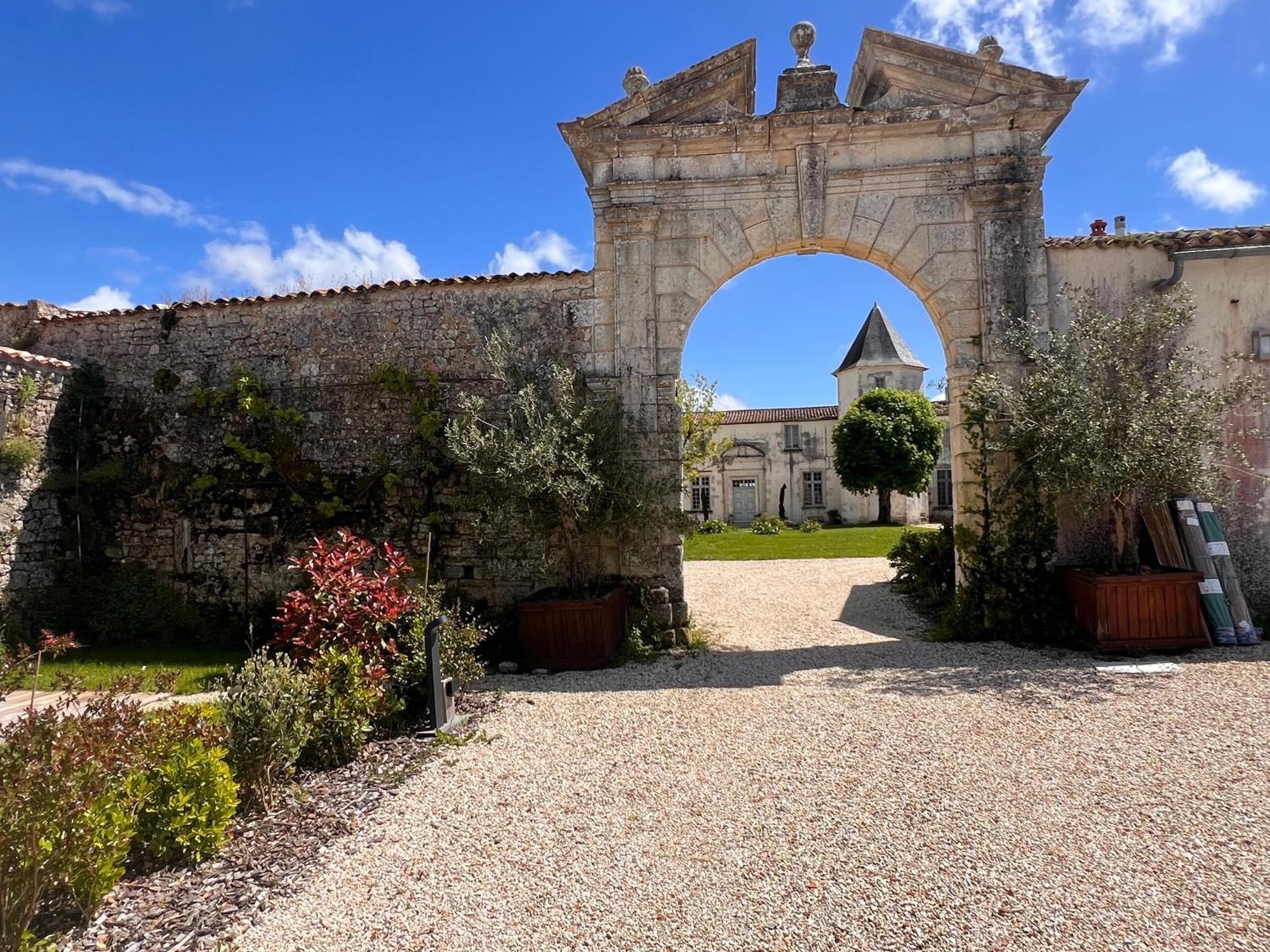 Chateau De Feusse Saint-Just-Luzac Экстерьер фото